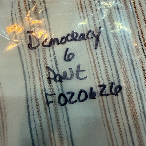 Democracy Linen Blend Striped Pants Size 6 Drawstring Waist Cropped raw hem - Picture 10 of 10